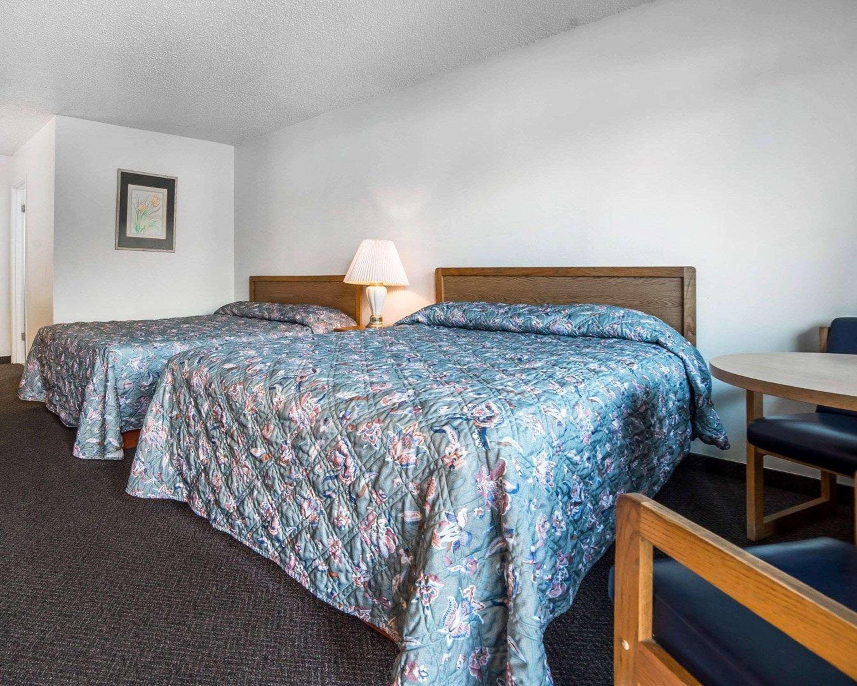 Rodeway Inn & Suites Arlington Dış mekan fotoğraf