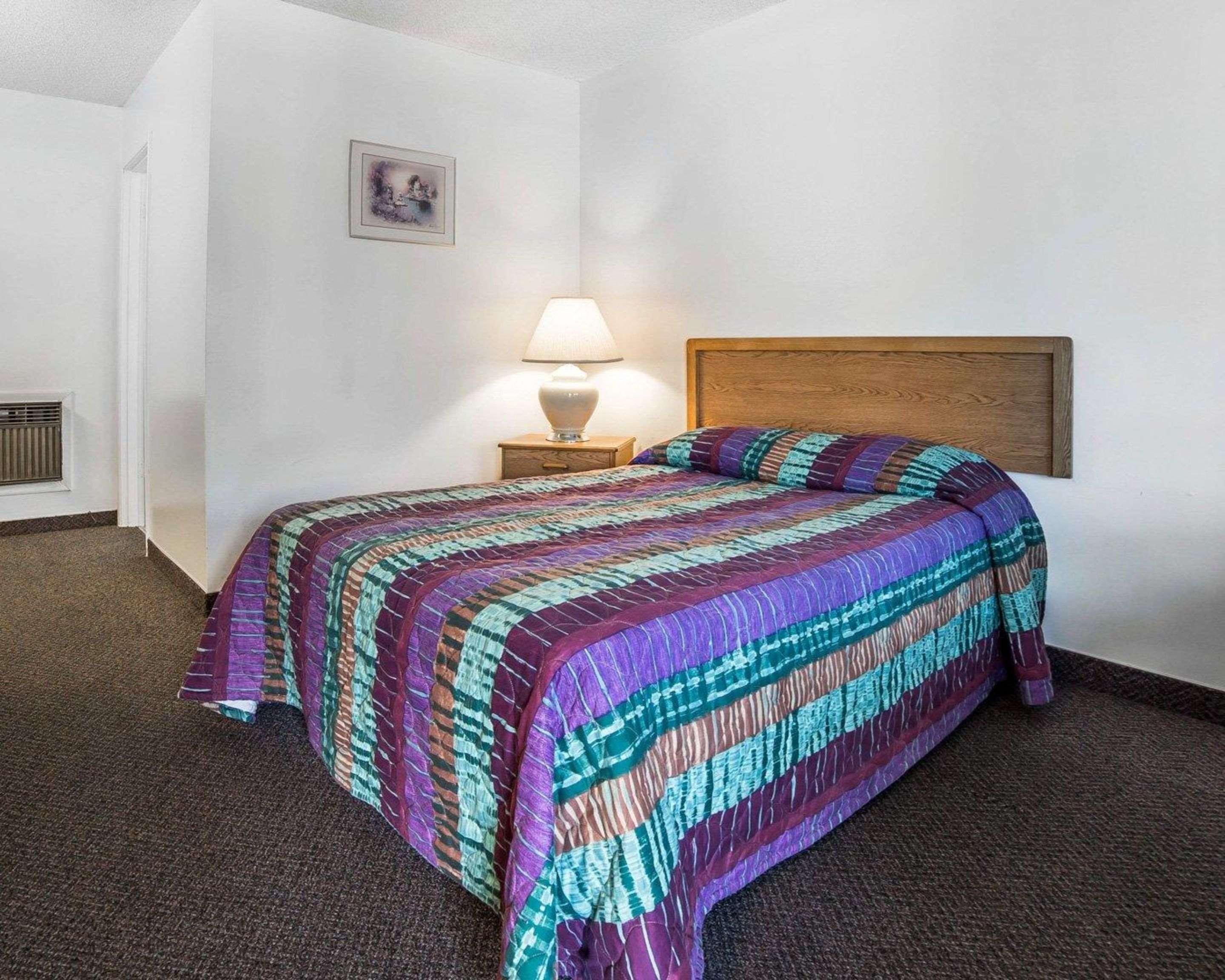 Rodeway Inn & Suites Arlington Dış mekan fotoğraf