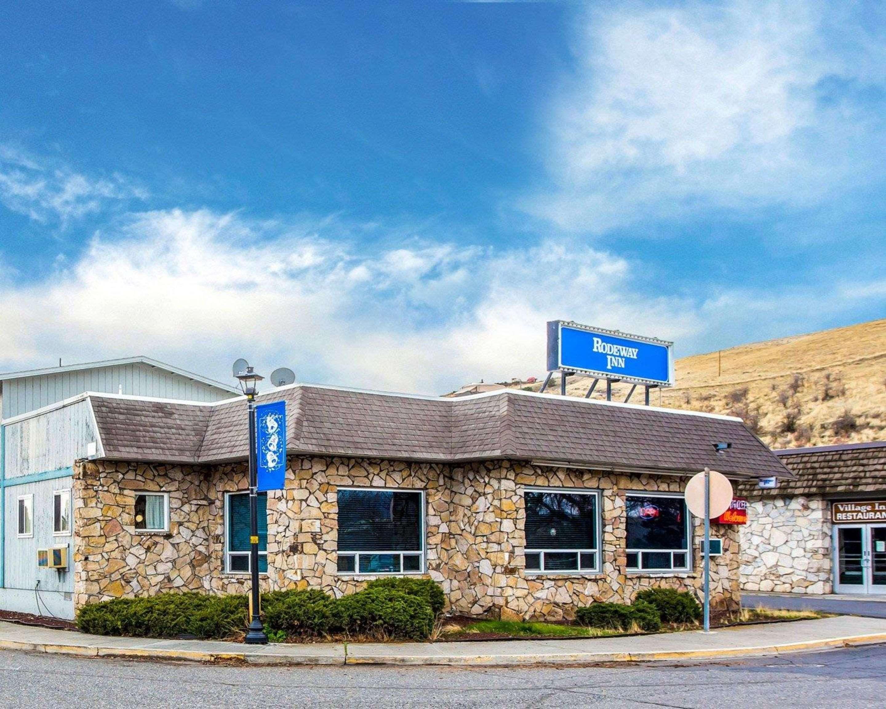 Rodeway Inn & Suites Arlington Dış mekan fotoğraf