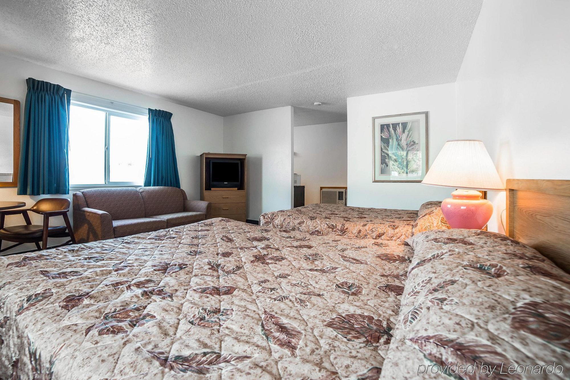 Rodeway Inn & Suites Arlington Dış mekan fotoğraf