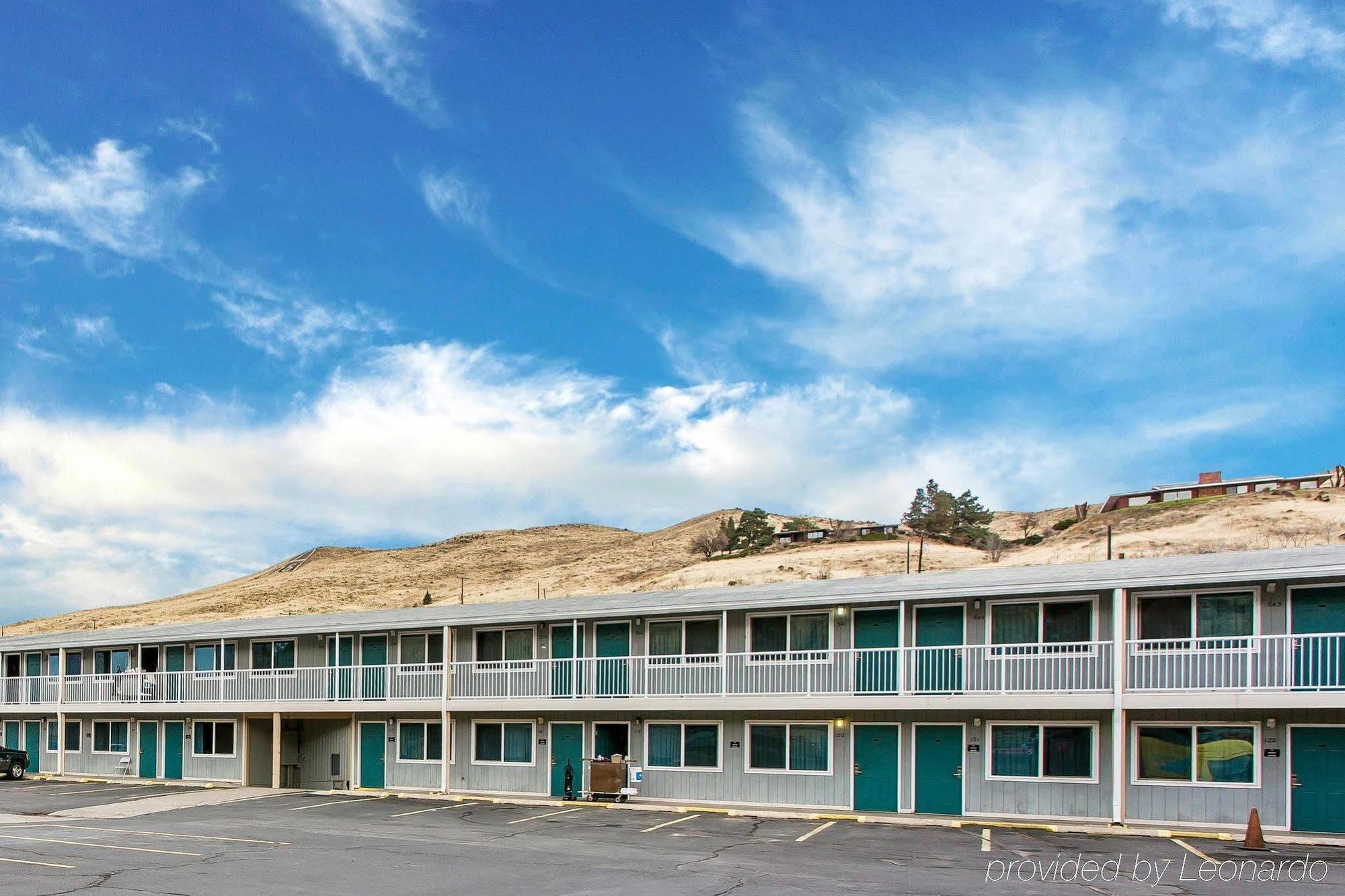 Rodeway Inn & Suites Arlington Dış mekan fotoğraf