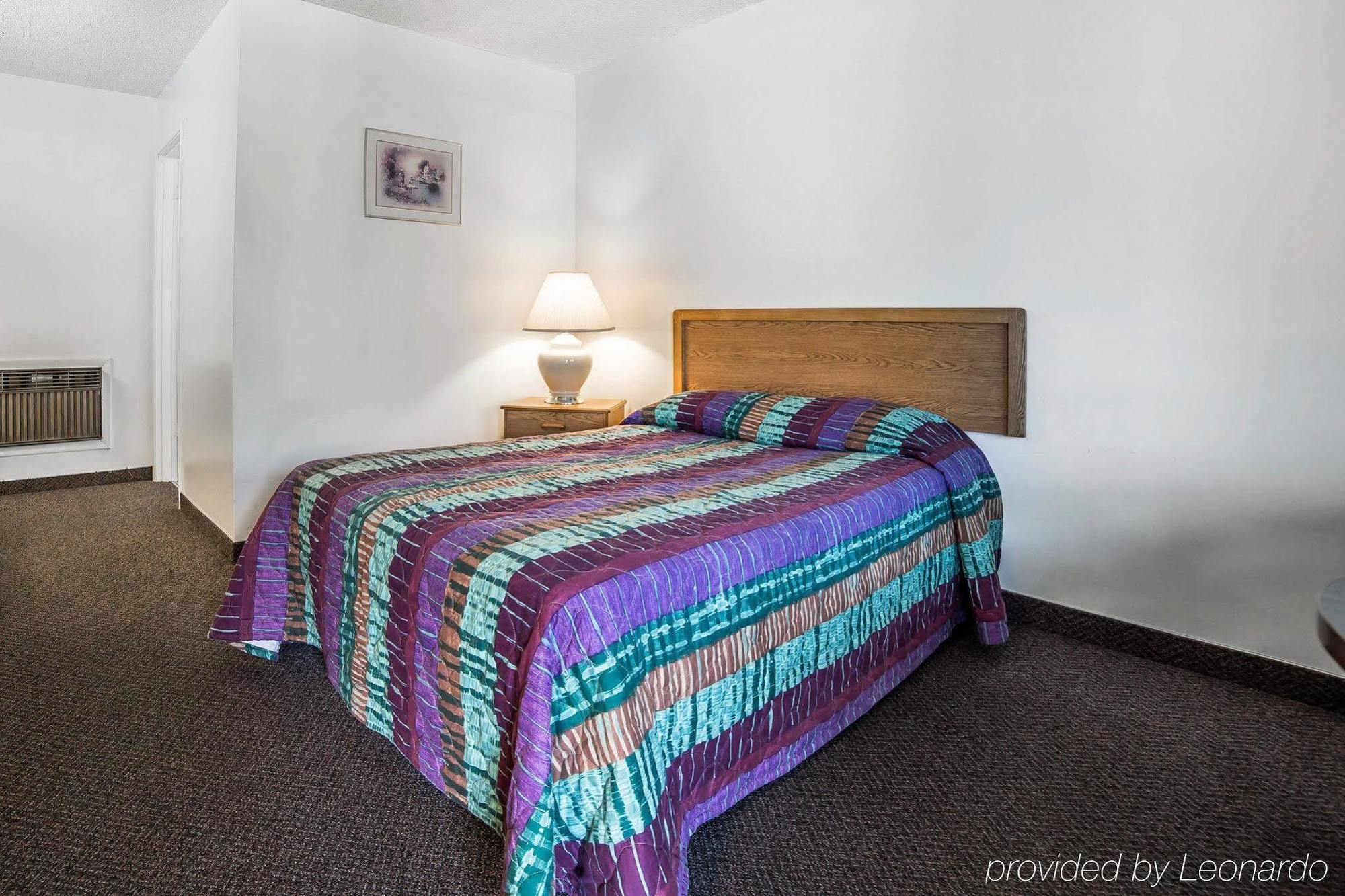 Rodeway Inn & Suites Arlington Dış mekan fotoğraf