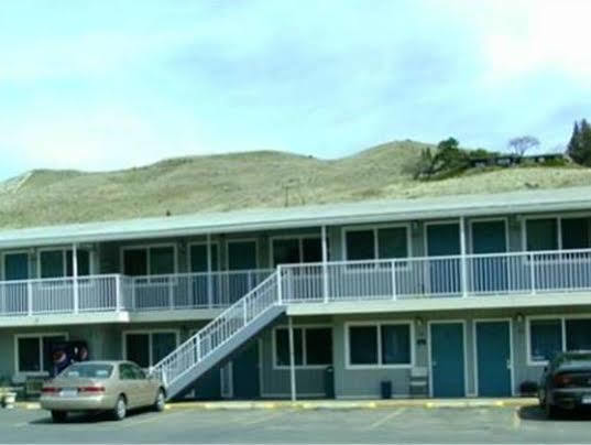 Rodeway Inn & Suites Arlington Dış mekan fotoğraf